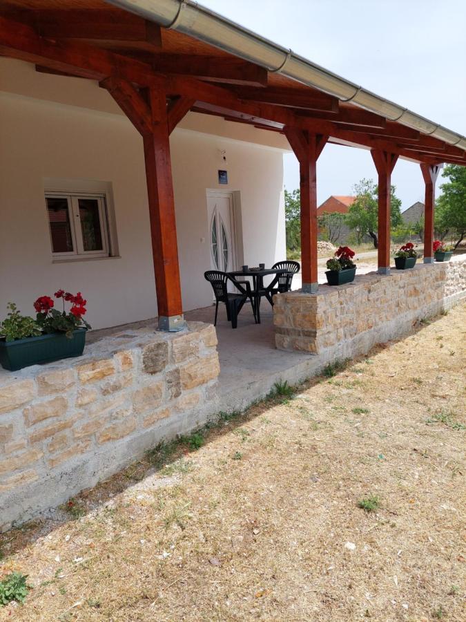 Apartmani Dejan Skradin Exterior foto